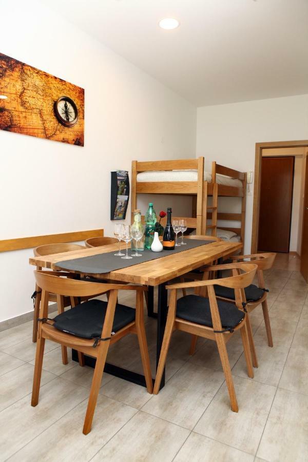 Trendy Apartment Izola Js Bagian luar foto