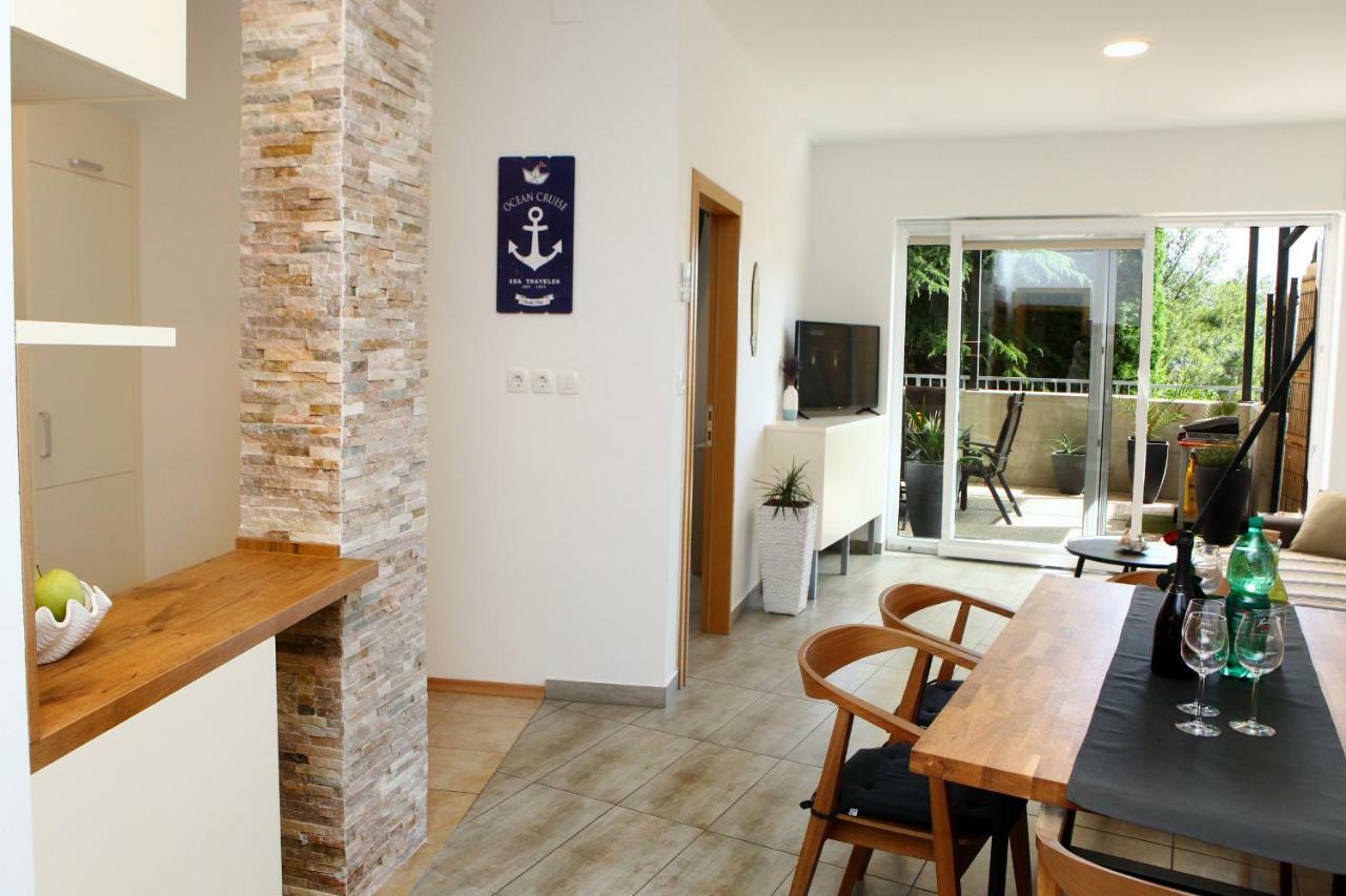 Trendy Apartment Izola Js Bagian luar foto