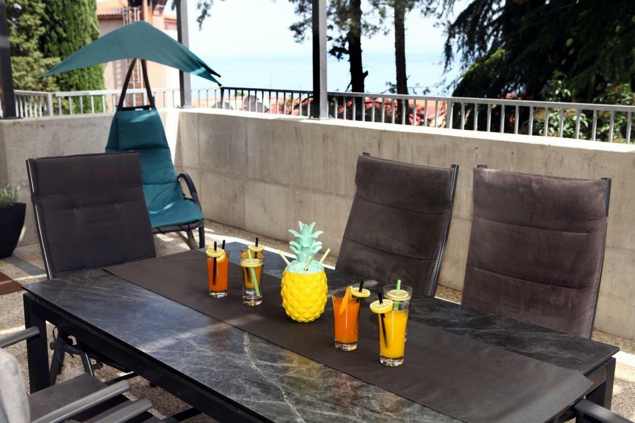 Trendy Apartment Izola Js Bagian luar foto